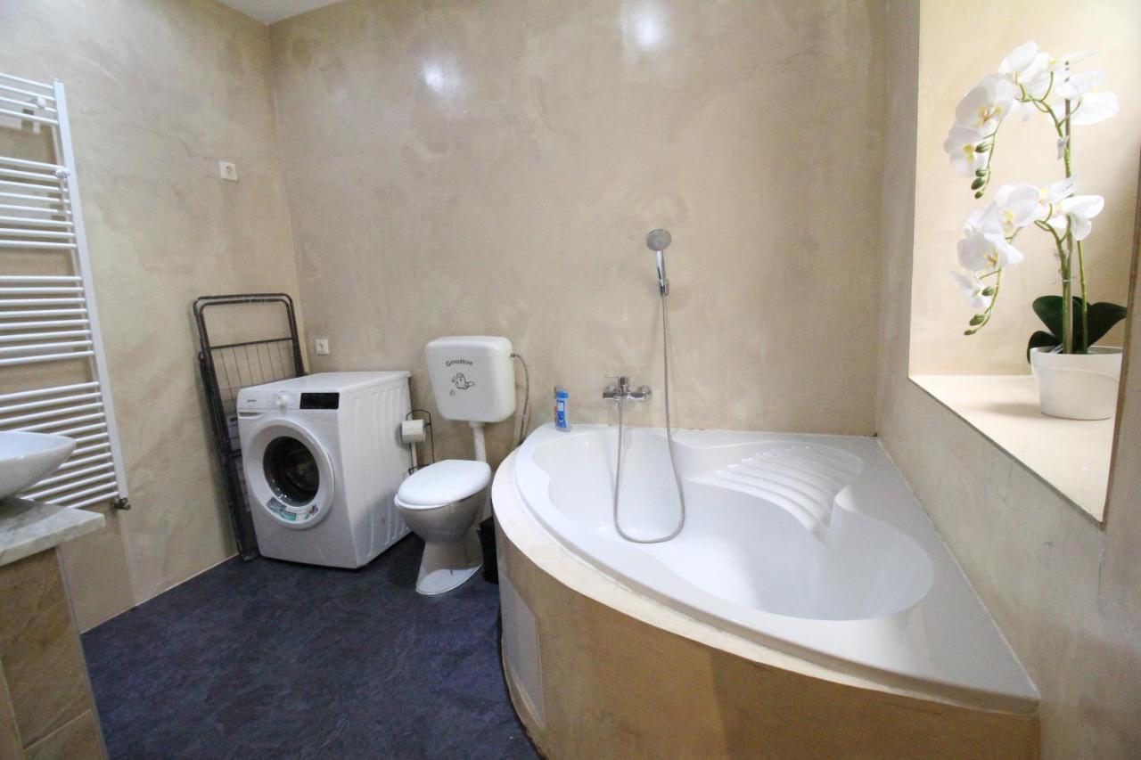 Private Triple Bedroom Rf1 비엔나 외부 사진